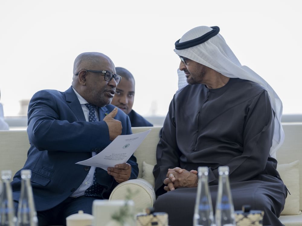 Líder dos Emirados Árabes Unidos recebe o presidente da União das Ilhas Comores