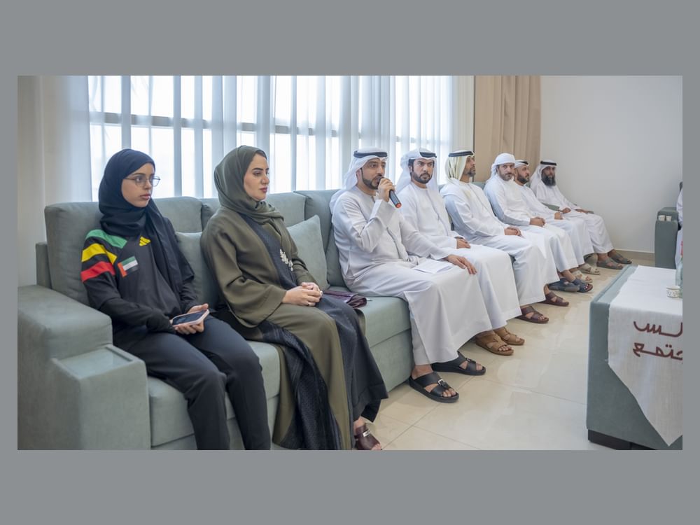 "بلدية عجمان" تنظم مجلس "مساحات خضراء تحتضن الجميع"