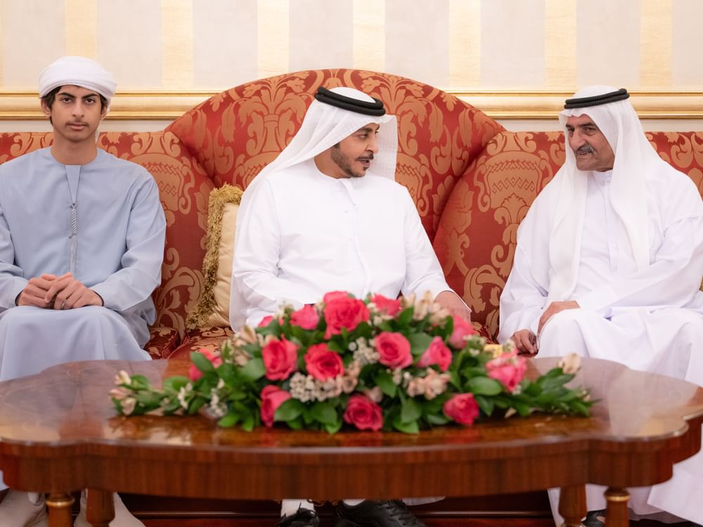 حمد الشرقي يستقبل عيسى بن زايد وعبدالرحمن العويس وإعلاميين والمهنئين بشهر رمضان بحضور ولي العهد