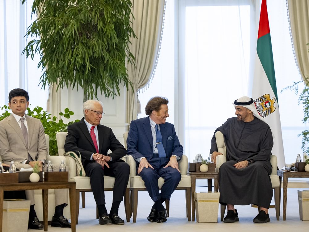 رئيس الدولة يستقبل عدداً من المشاركين في المؤتمر العالمي للحفاظ على الطبيعة 2025