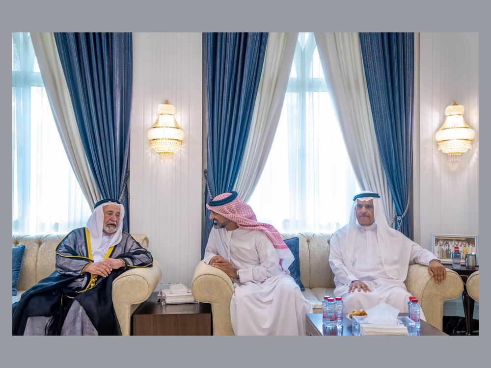 حاكم الشارقة والشيوخ يقدمون واجب العزاء في وفاة مريم بنت سلطان القاسمي