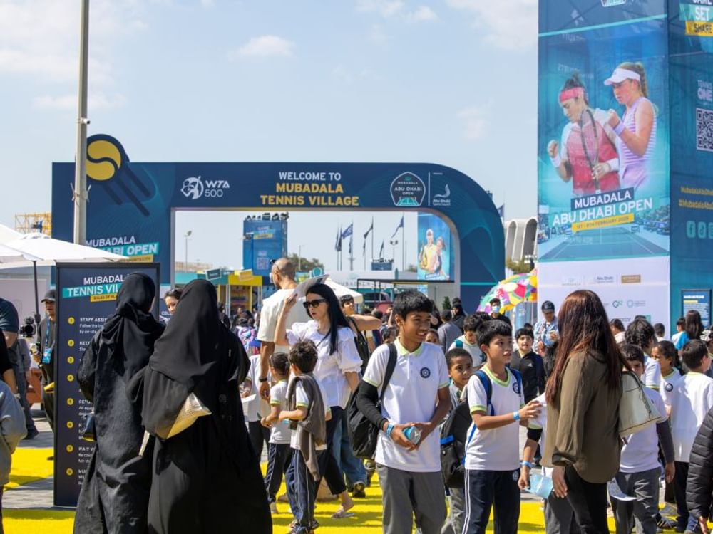 "مبادلة أبوظبي للتنس" تحتفي بعام الأسرة بفعاليات للأطفال والعائلات