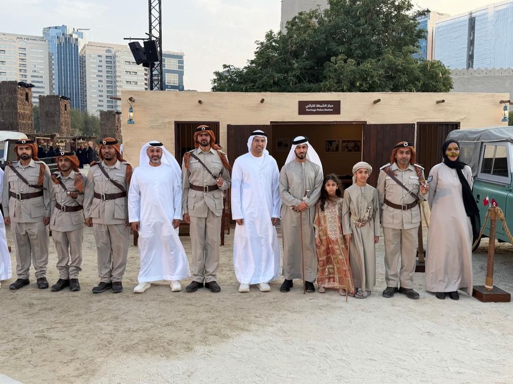 شرطة أبوظبي تستعرض موروثها الشرطي في مهرجان قصر الحصن