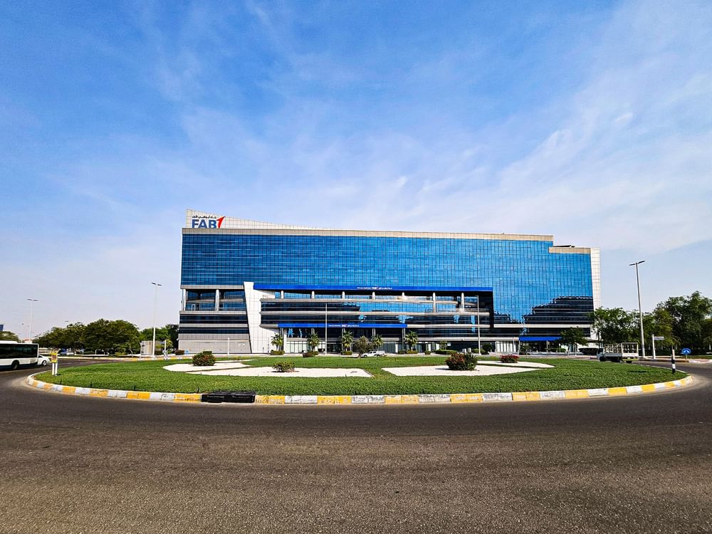 أرباح "أبوظبي الأول" تنمو 24% لتصل إلى 16 مليار درهم خلال 9 أشهر