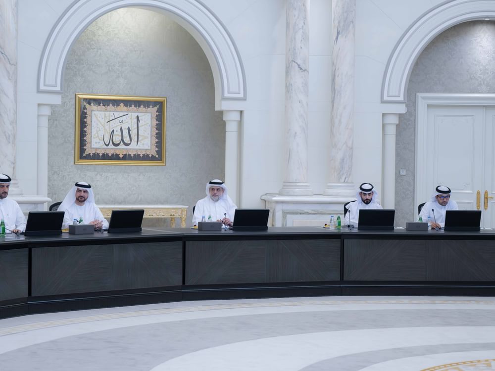 ولي عهد الشارقة يترأس اجتماع المجلس التنفيذي