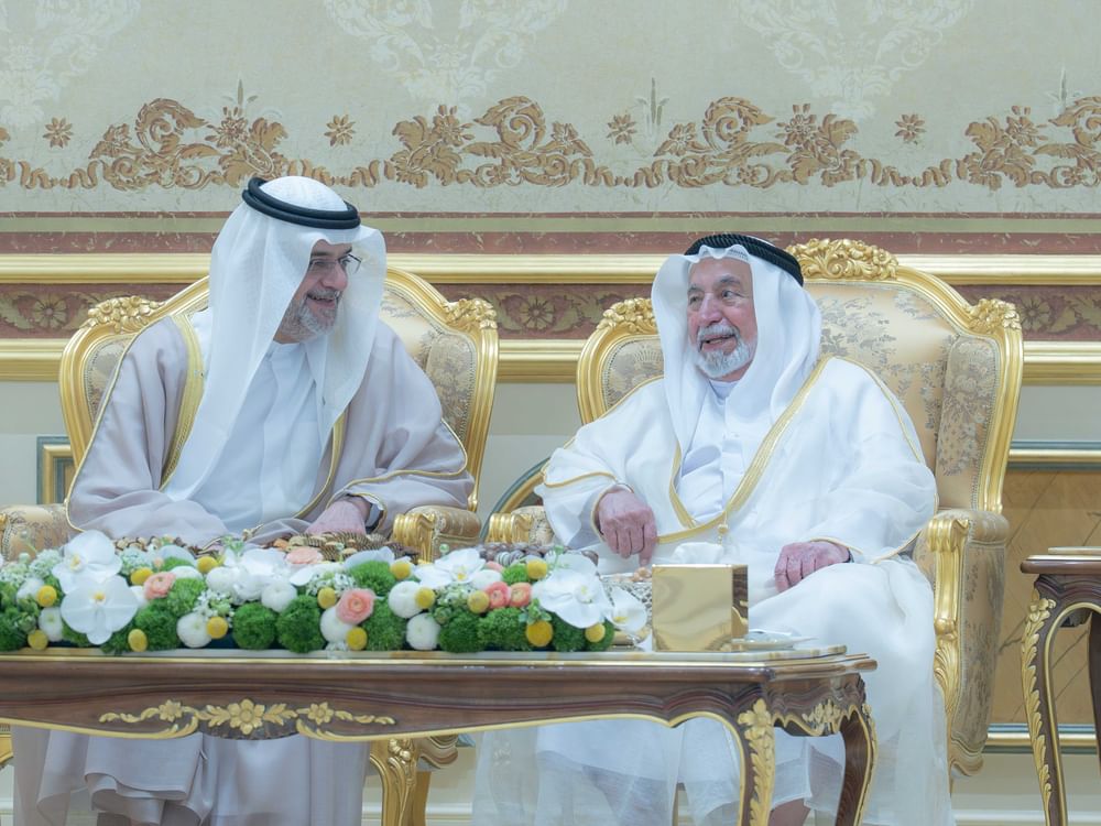 حاكم الشارقة يواصل استقبال المهنئين بعيد الأضحى المبارك