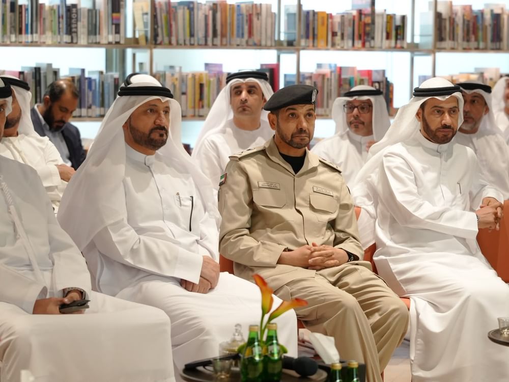 "قضاء الشارقة" و"مايكروسوفت" تستعرضان التوجهات العالمية في مجال الذكاء الاصطناعي