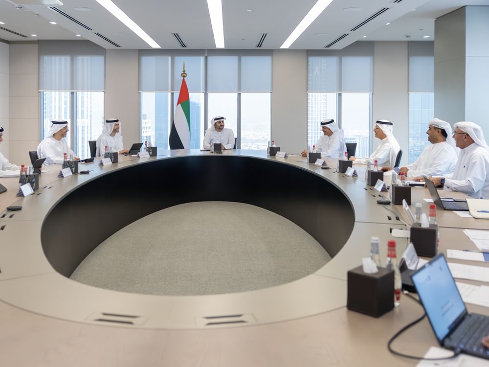 Maktoum bin Mohammed chairs Board meeting of Federal Tax Authority