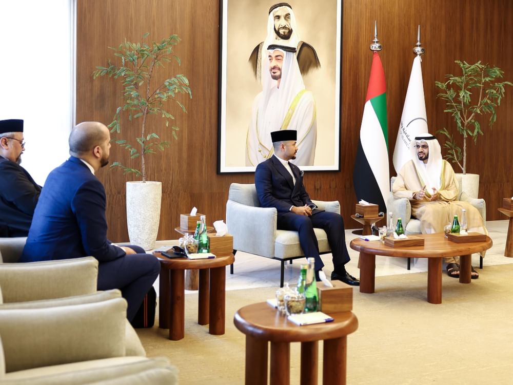 "الشؤون الإسلامية والأوقاف" تبحث تعزيز التعاون مع مجلس الدين الإسلامي  بماليزيا