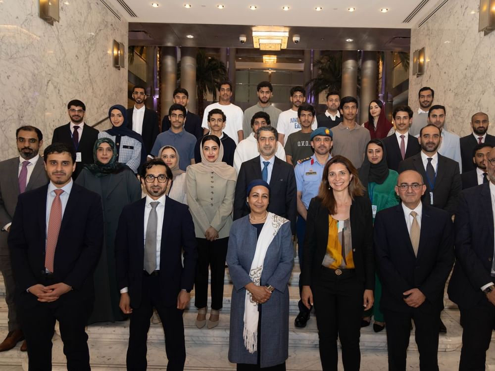 Ministry of Finance organises awareness session for Emirati students in Washington