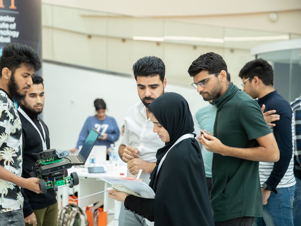 14 üniversiteden 61 takım Emirates Robotik Yarışması'nın 2. edisyonunda yarışacak