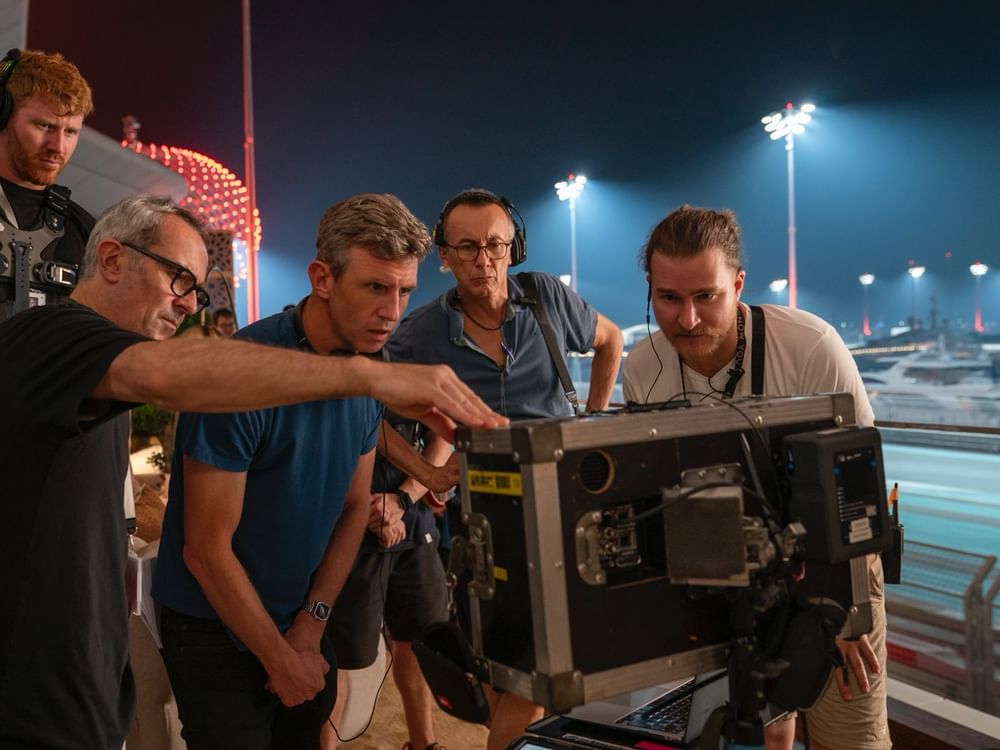 "الإعلام الإبداعي" تُمكّن المواهب الشابة بأبوظبي من المشاركة في أعمال إنتاج فيلم عالمي