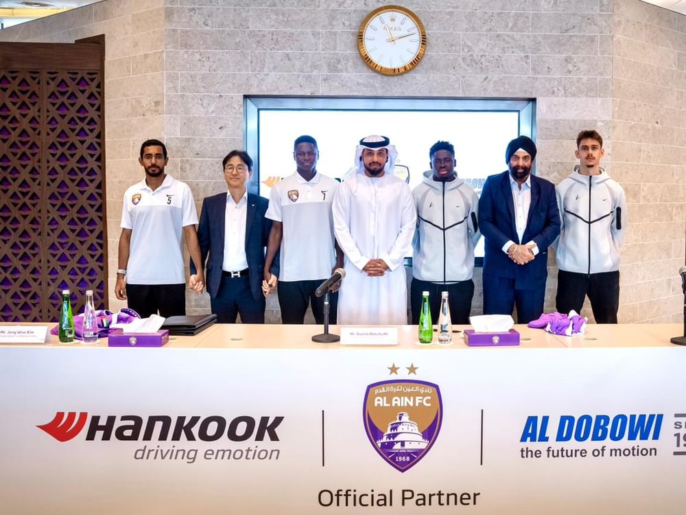 نادي العين يوقع اتفاقية استراتيجية مع "هنكوك للإطارات" حتى 2028
