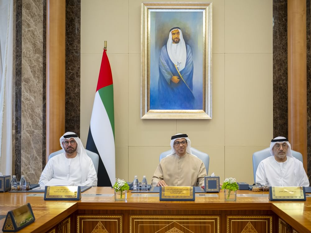 المجلس الوزاري للتنمية برئاسة منصور بن زايد يطلع على مستجدات تنفيذ السياسات والمبادرات الحكومية