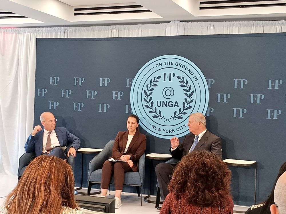 مريم المهيري تحث دول العالم على اغتنام مؤتمر (COP28) لدفع العمل المناخي وتعزيز الحلول القائمة على الطبيعة