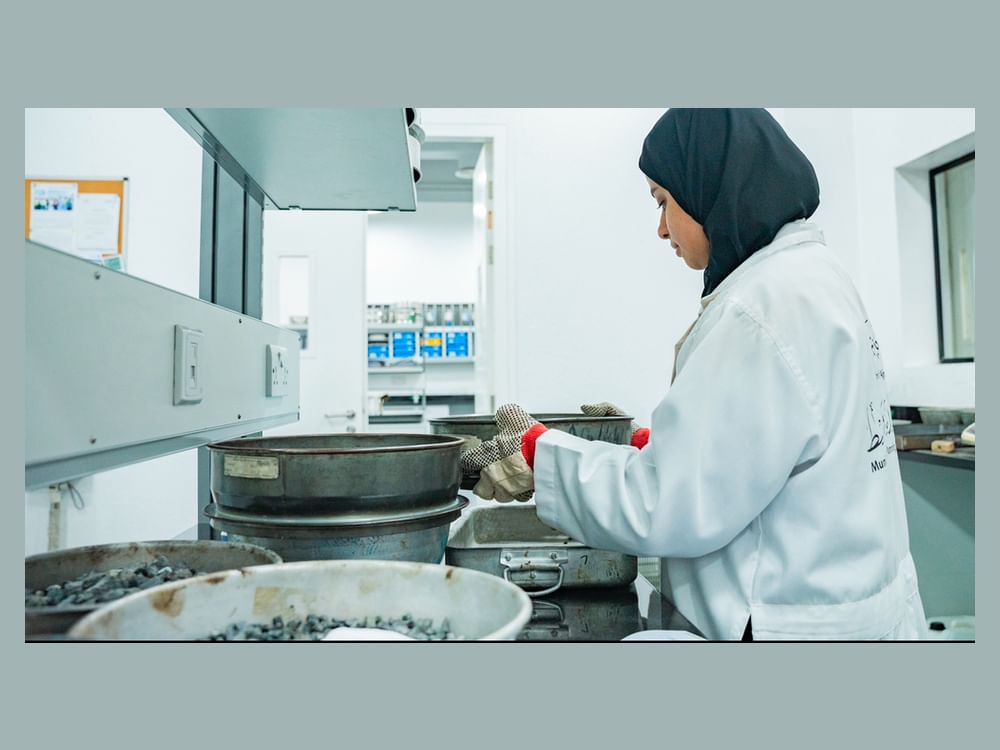 مختبر مواد البناء في عجمان يصدر 25,922 تقريرا خلال الربع الأول