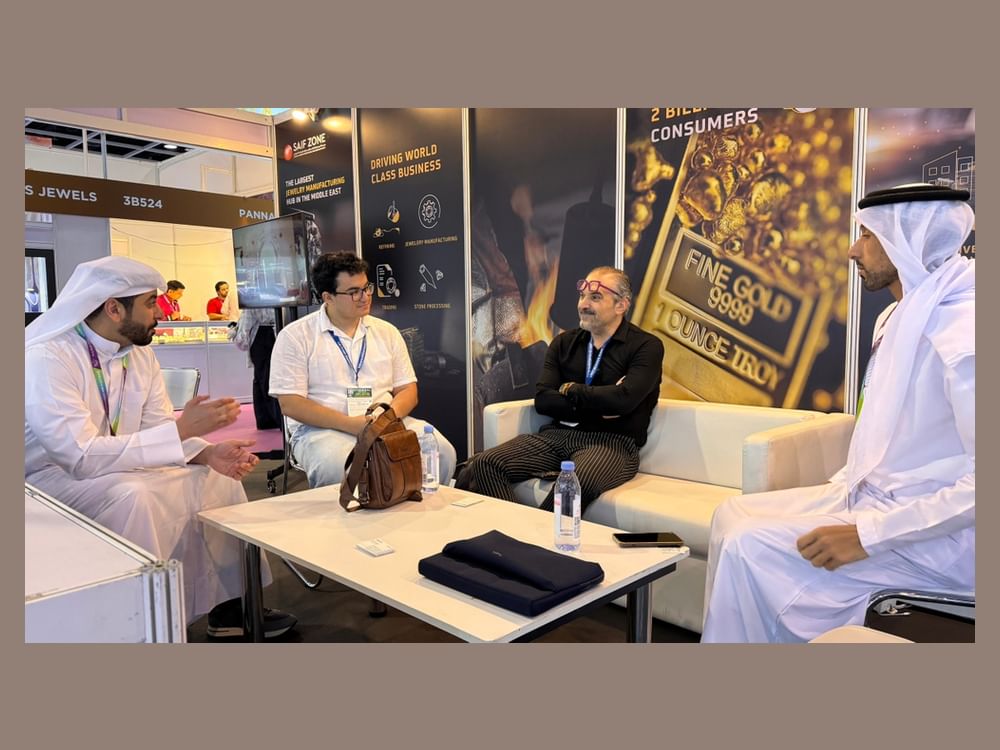 "حرة مطار الشارقة " تستعرض فرص الاستثمار بقطاع الذهب بمعرض هونغ كونغ للمجوهرات