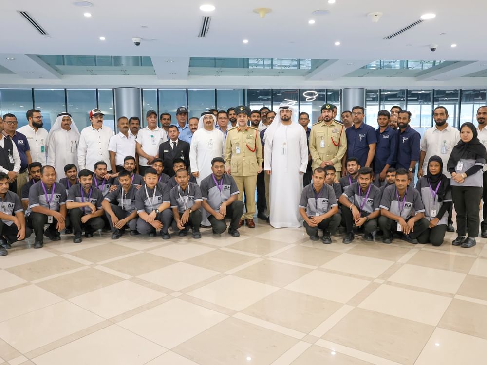 شرطة دبي تحتفى بيوم العمال العالمي