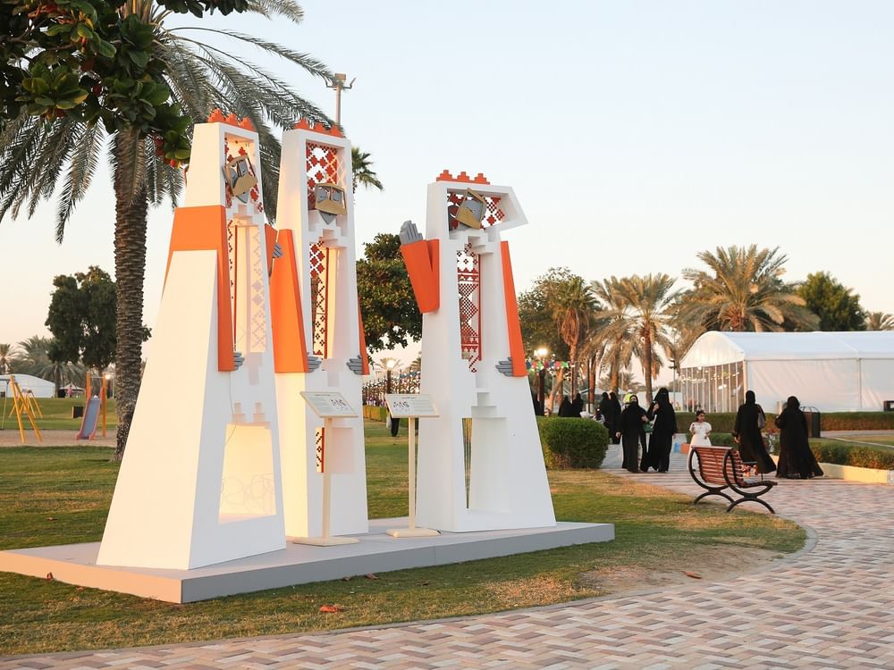 مهرجان الظفرة للكتاب .. فعاليات تحتفي بالتراث المحلي