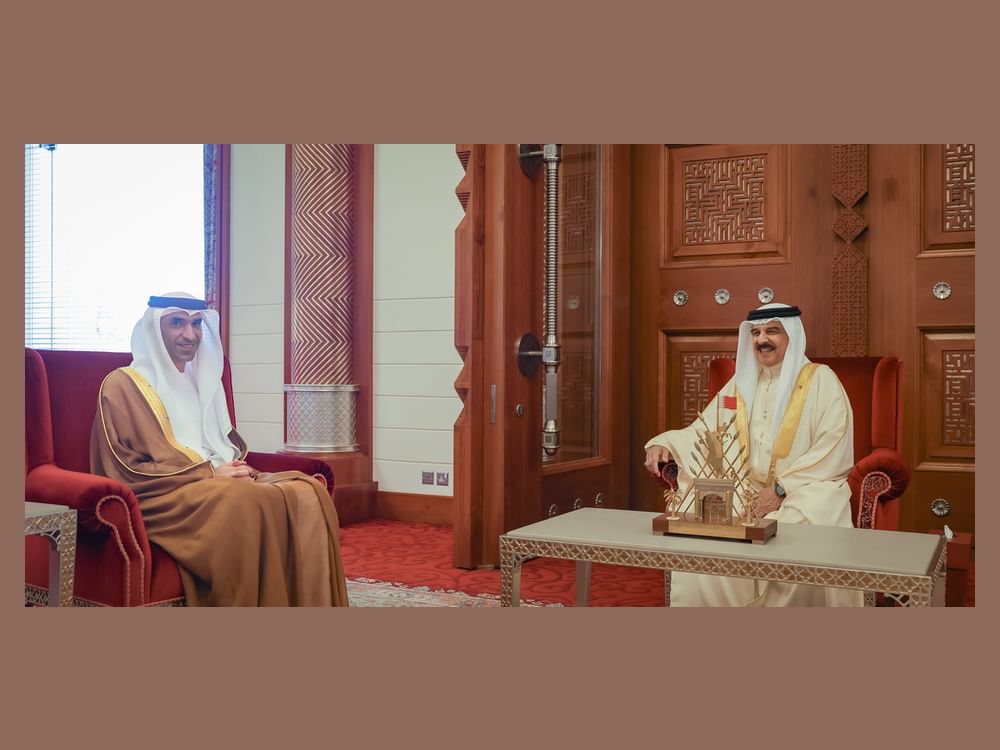 King of Bahrain receives Thani Al Zeyoudi in Manama