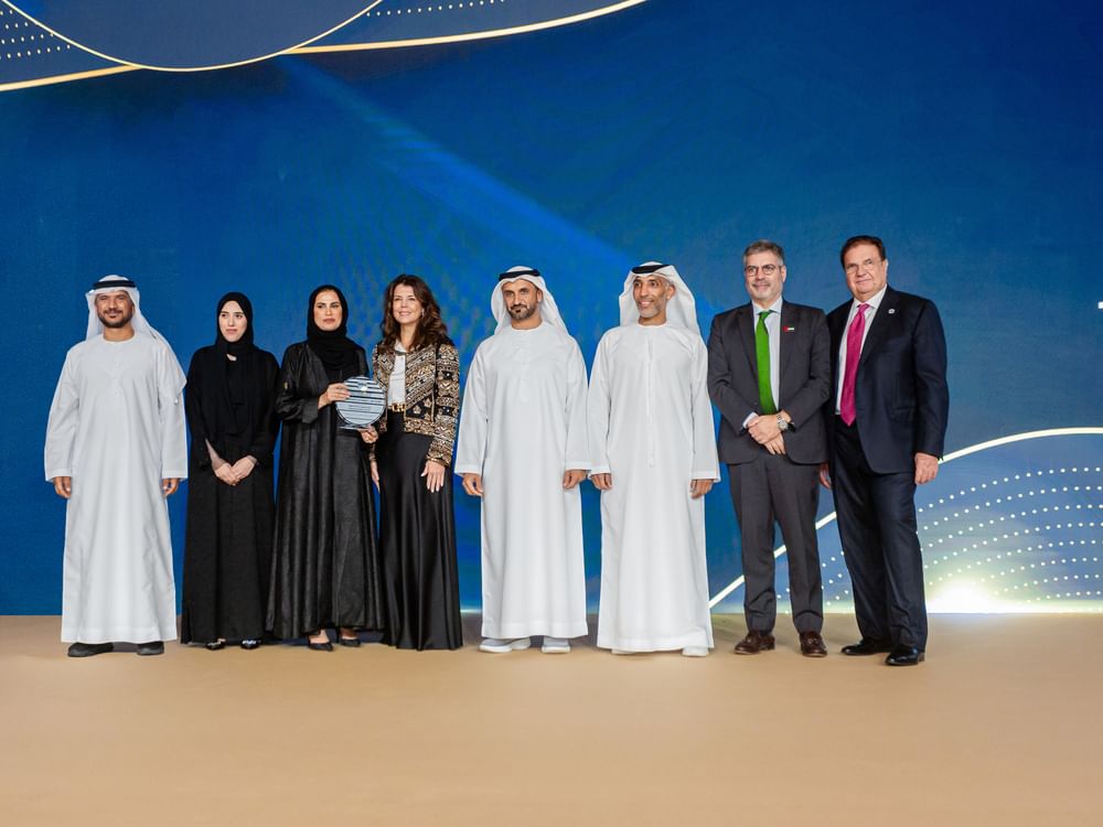 Department of Energy - Abu Dhabi wins Visionary Leadership Award as IDRA World Congress 2024 concludes