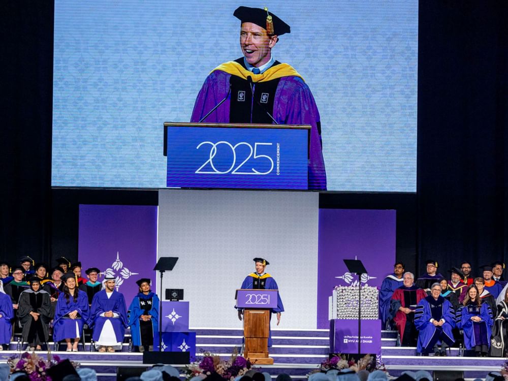 جامعة نيويورك أبوظبي تحتفي بخريجي دفعة 2025