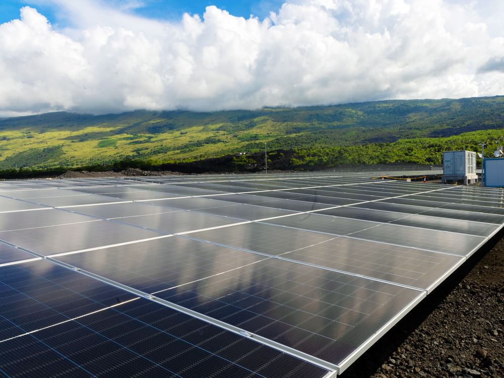 Comores inaugura usina solar de 6,3 MW financiada pelo ADFD para ampliar acesso à energia renovável