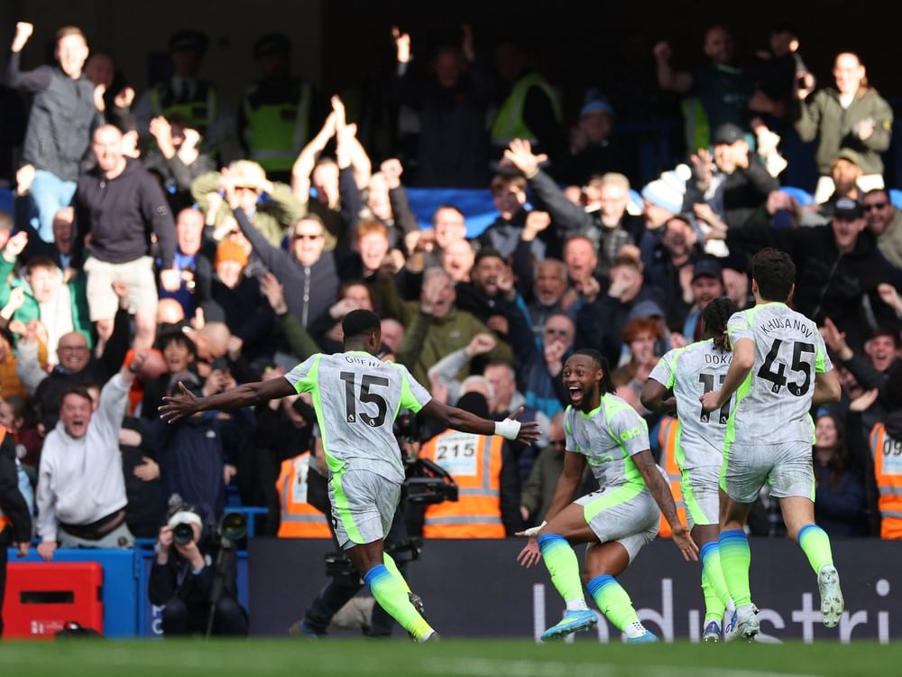 City secure vital victory over Chelsea to keep title hopes alive