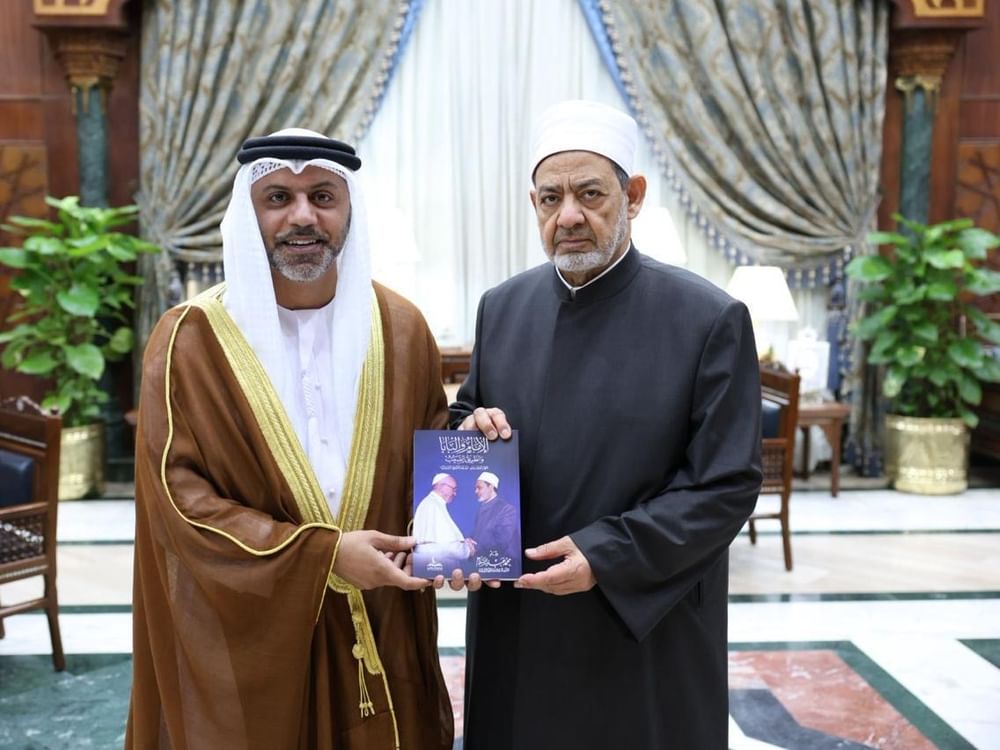شيخ الأزهر يشيد بدعم رئيس الدولة لرسالة الأزهر ويثمن جهود الإمارات في تعزيز قيم التسامح