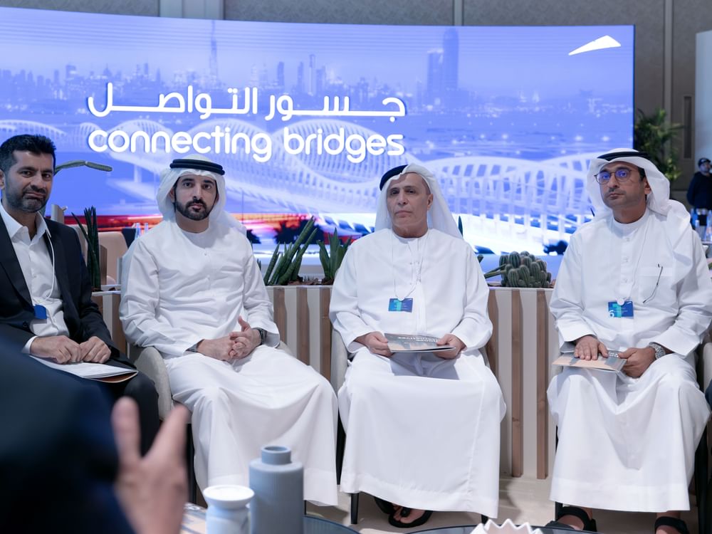 حمدان بن محمد يشهد ورشة