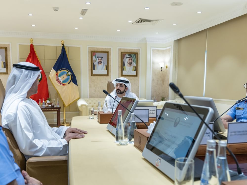 حمدان بن محمد يترأّس اجتماع مجلس الدفاع ويؤكد أهمية تكثيف التعاون لتحقيق رؤية القيادة الرشيدة في تطوير القدرات الدفاعية للدولة 