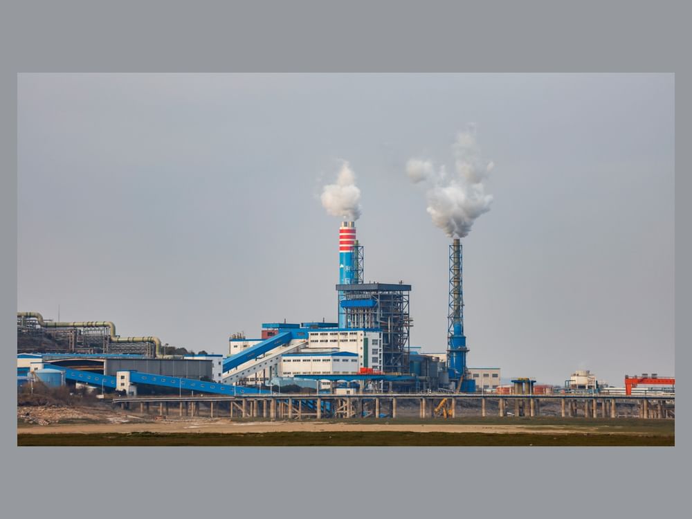 China's power use up 5.8% in June