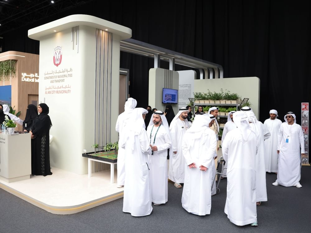 بلدية مدينة العين تستعرض مشاريعها بـ"المؤتمر والمعرض الزراعي الإماراتي"