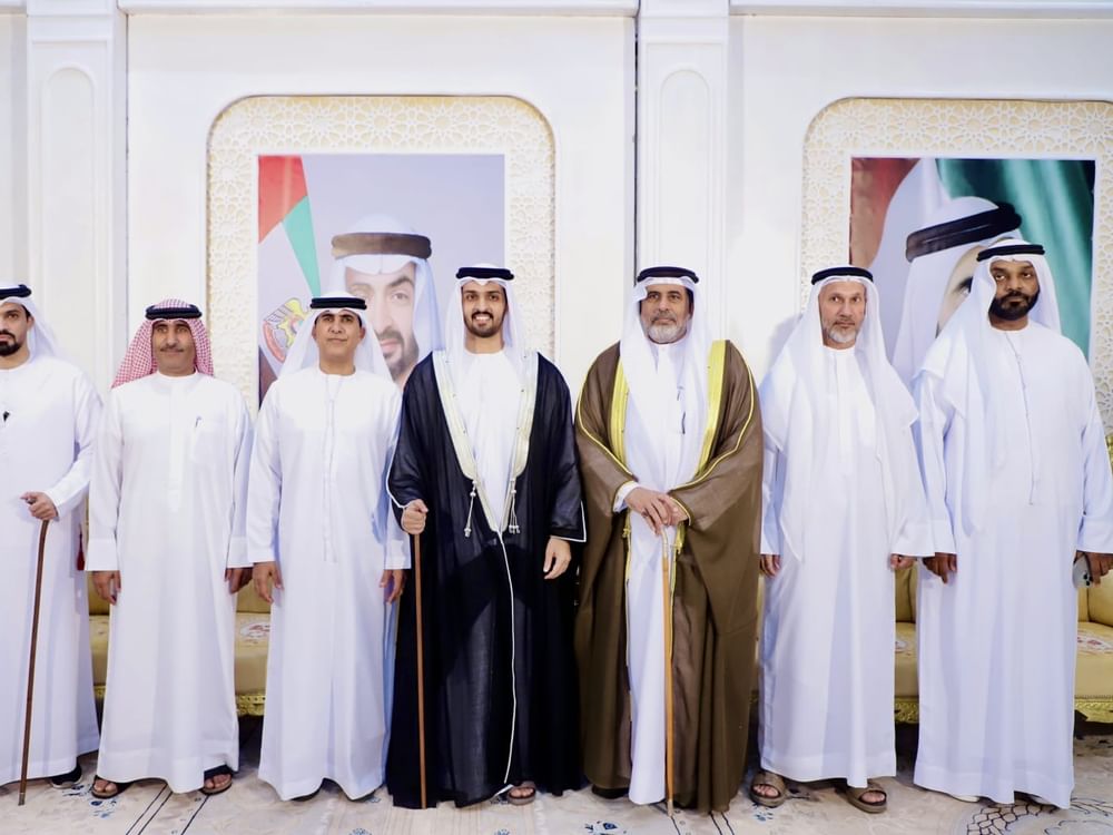 سالم بن سلطان القاسمي والشيوخ يحضرون حفل زفاف عيسى المناعي برأس الخيمة