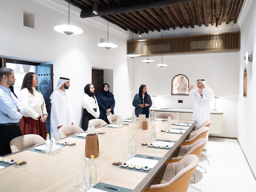 بدور القاسمي تتفقد سير الأعمال في "البيت الوسطي" ضمن مشروع "قلب الشارقة"