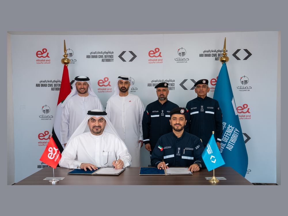 "أبوظبي للدفاع المدني" و"إي آند" تتعاونان لتفعيل أنظمة الكشف المبكر عن الحرائق في المنازل 