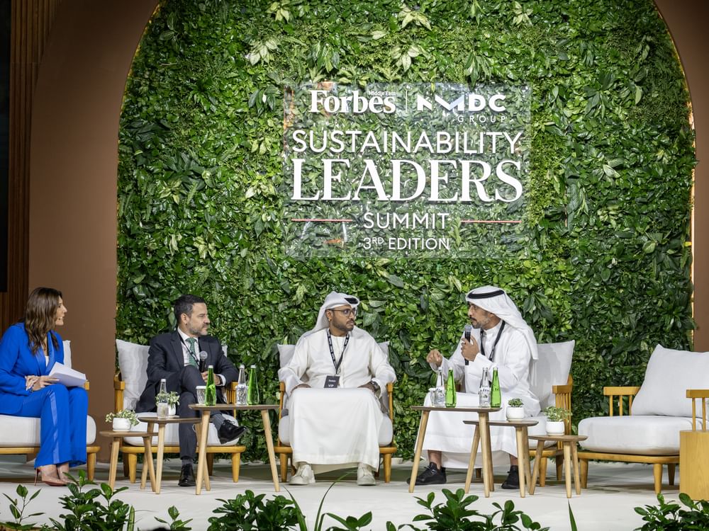 الإمارات تستعرض مسارات التحول الصناعي نحو الحياد الكربوني 2050 خلال "قمة فوربس"