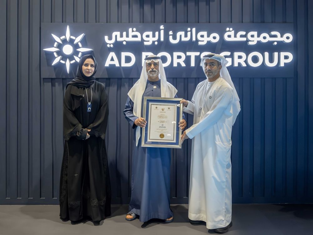 Nahyan bin Mubarak tours Education Interface Exhibition in Abu Dhabi