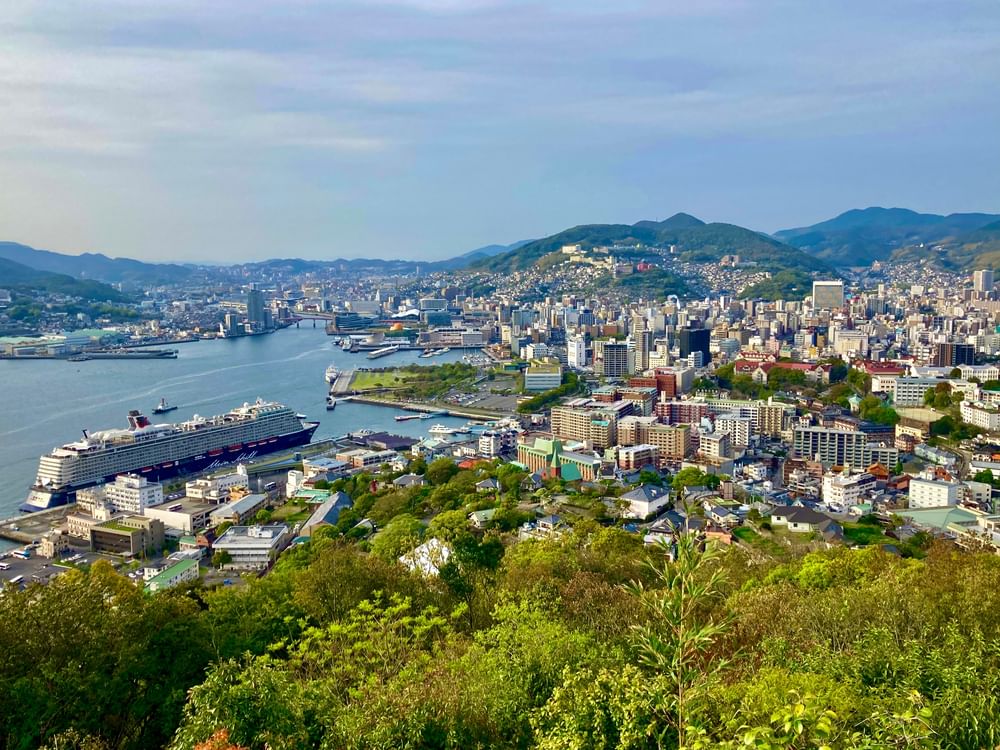 日本长崎市因强降雨发布疏散令 涉及约38万居民
