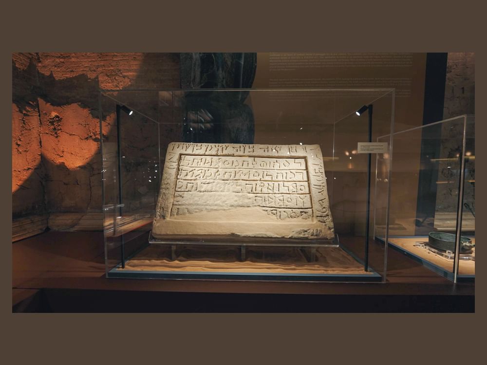 Autoridade de Arqueologia de Sharjah encerra exposição internacional no Coliseu de Roma