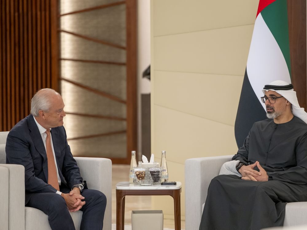 Khaled bin Mohamed bin Zayed meets AstraZeneca Chairman, board members