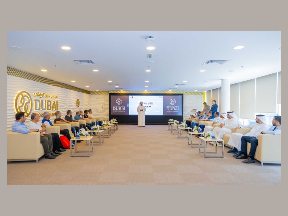 "دبي الرياضي" يطلق برنامج "نظام ملاعب" لتطوير منظومة البيانات بالأندية