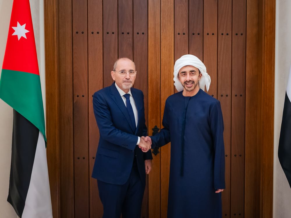 Abdullah bin Zayed receives Jordanian Deputy PM, Minister of Foreign Affairs