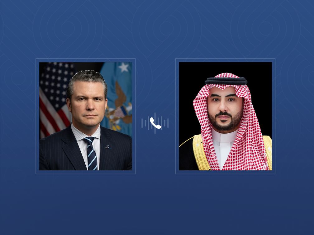 وزيرا الدفاع السعودي والأمريكي يبحثان جهود تحقيق الاستقرار بالمنطقة والعالم