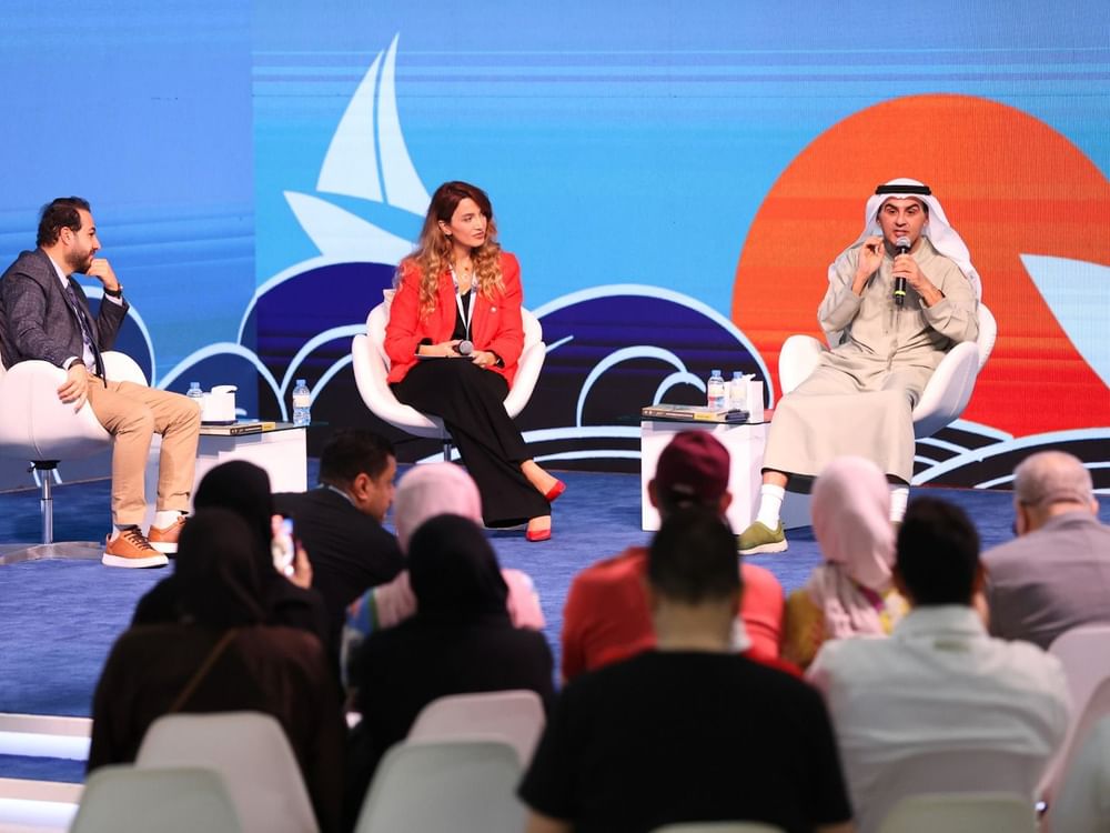 Abu Dhabi International Book Fair hosts cultural seminar on 'Al Mutanabbi'