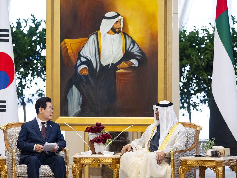 UAE, Korean Presidents discuss strengthening strategic ties