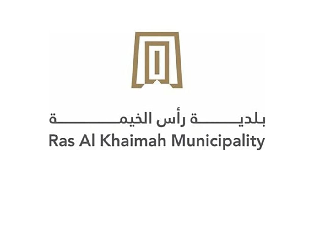 بلدية رأس الخيمة تطلق برنامجا متكاملا لتقييم أداء شركات المقاولات