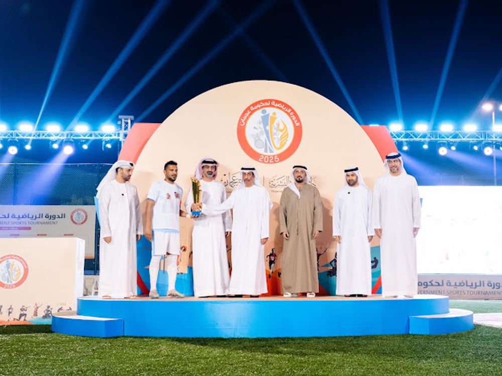 عمار بن حميد يشهد ختام دورة عجمان ويتوج الفائزين
