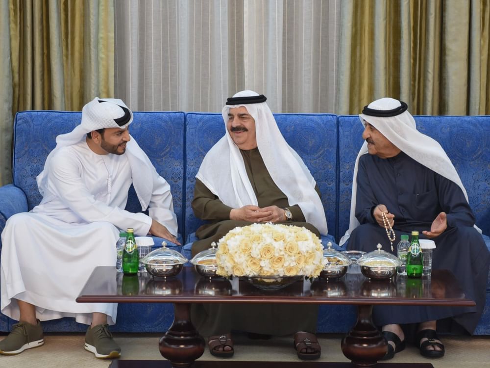 حاكم أم القيوين يستقبل المهنئين بشهر رمضان