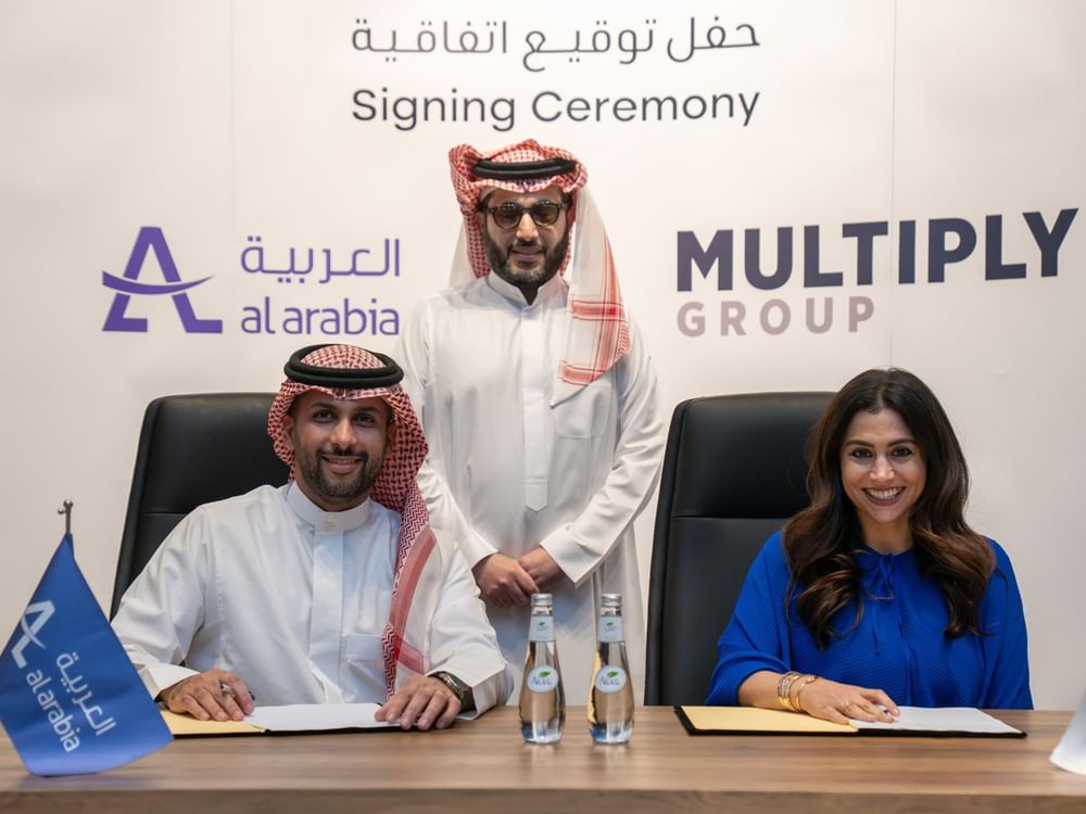 Multiply Group e Al Arabia Outdoor Advertising assinam acordo para criar entidade global de investimentos em mídia out-of-home
